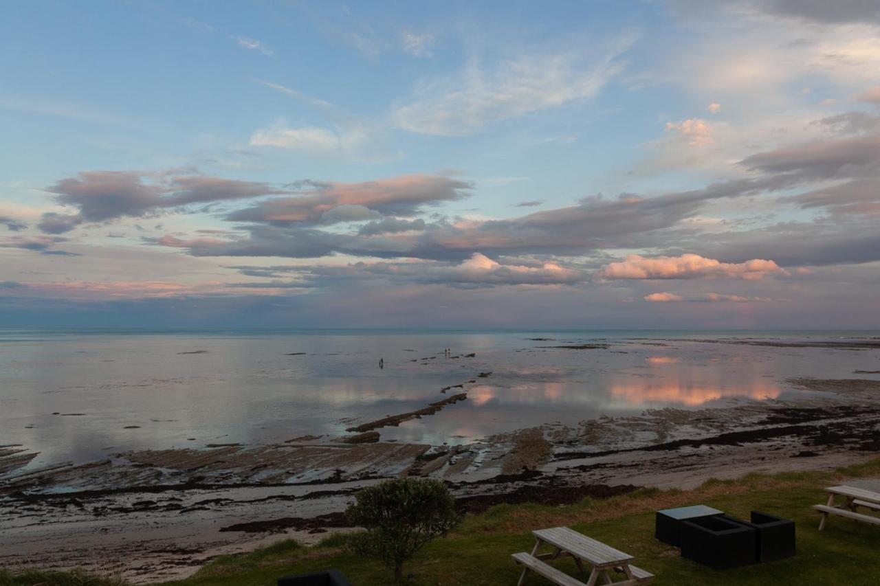 Tatapouri Bay Hotell Gisborne Exteriör bild